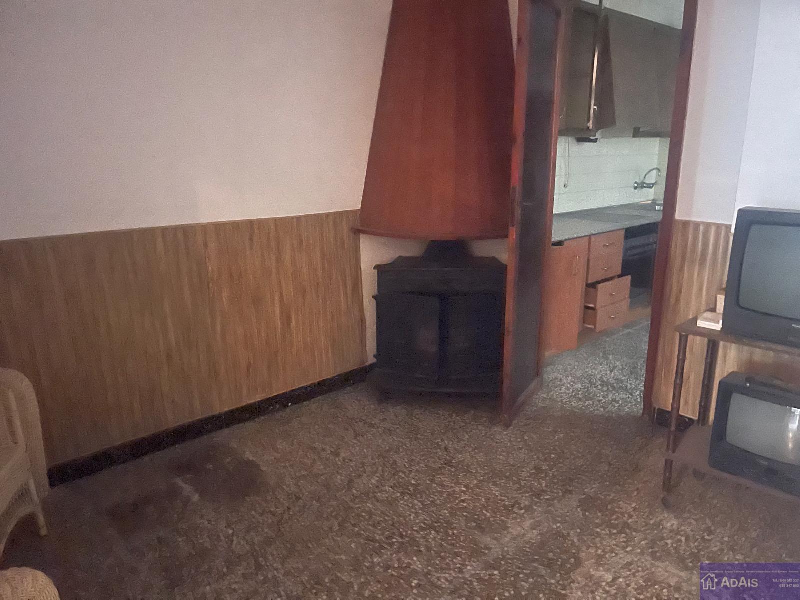 For sale of building in Almoines