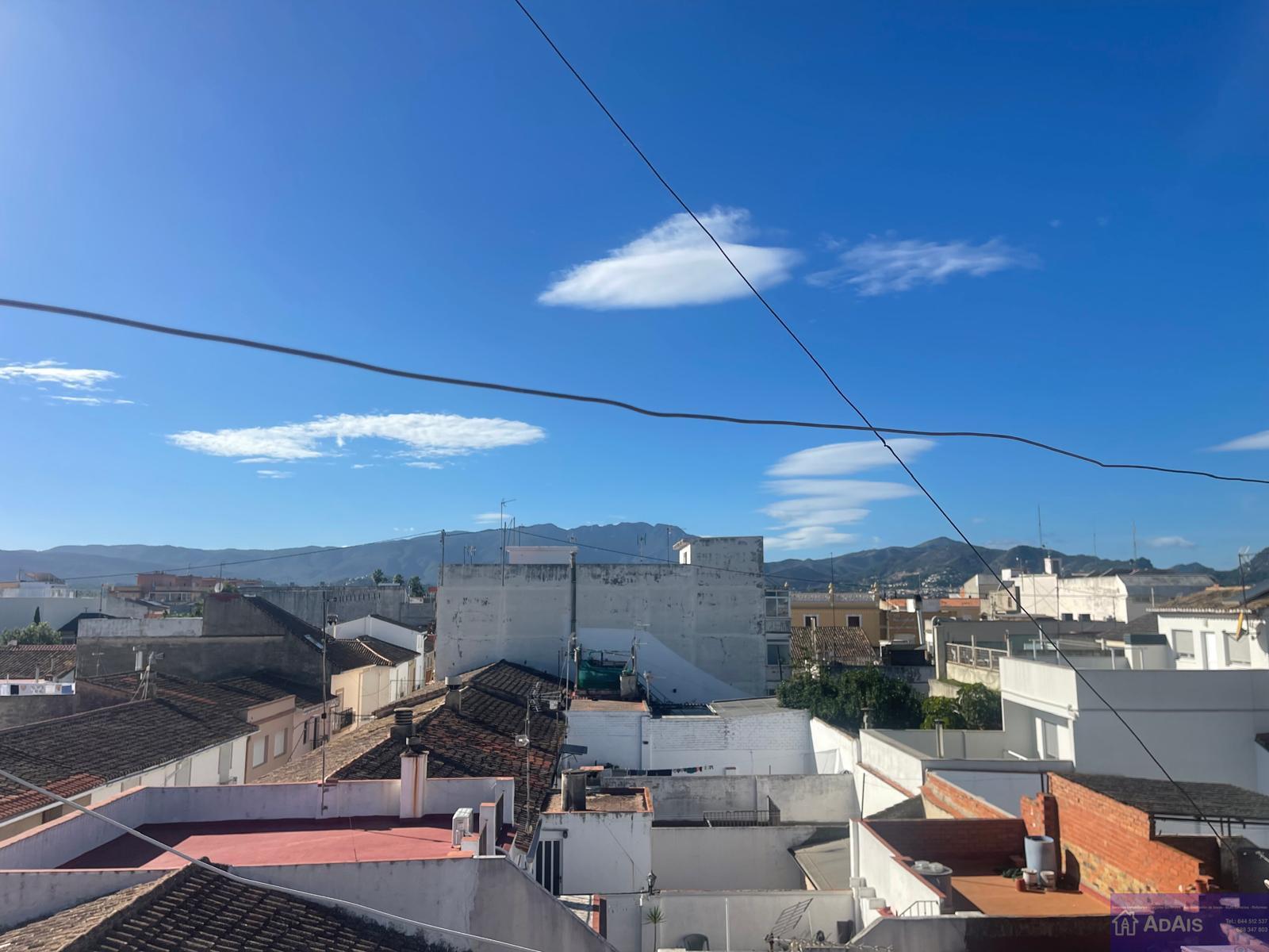 For sale of building in Almoines