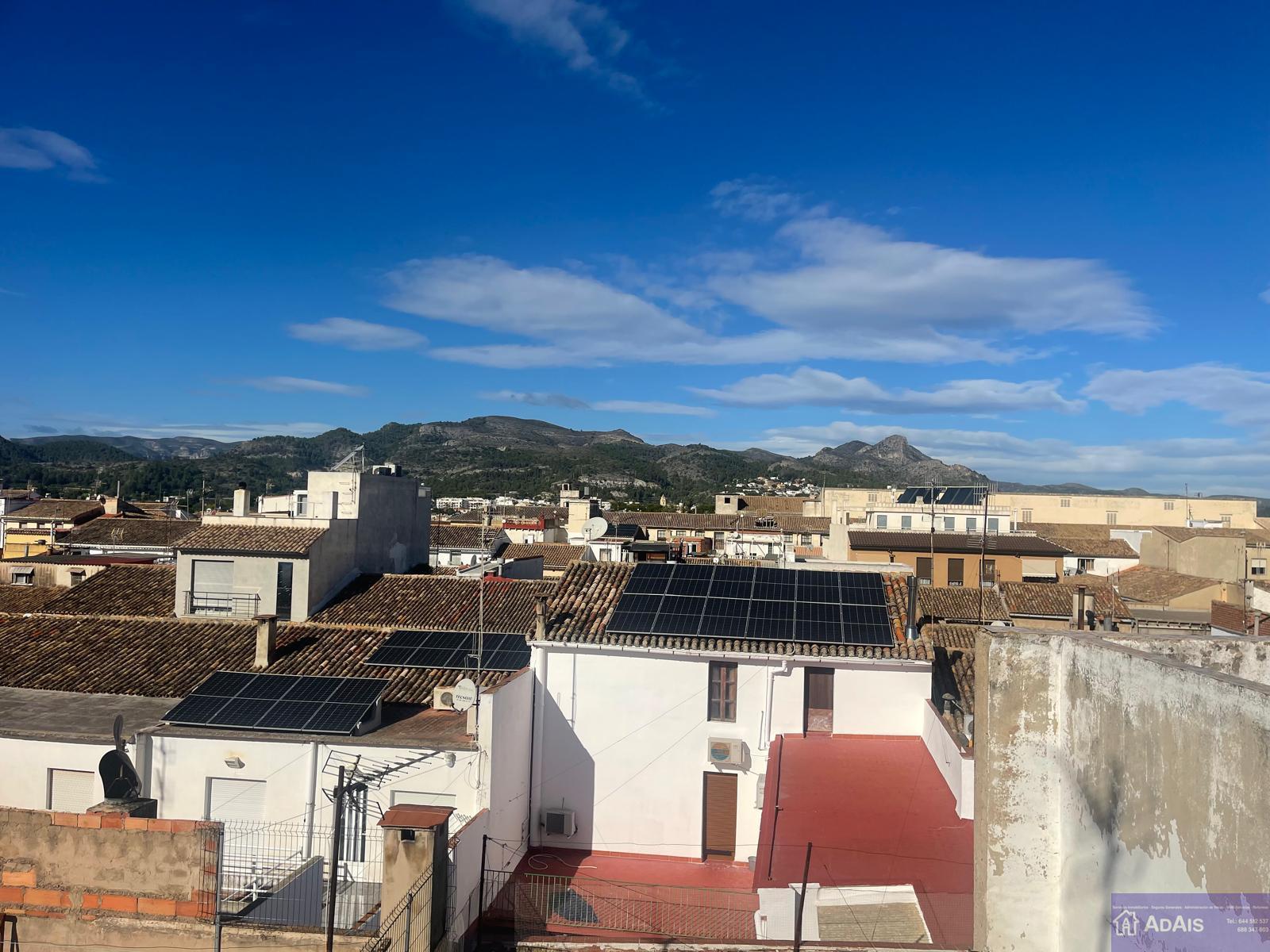 For sale of building in Almoines