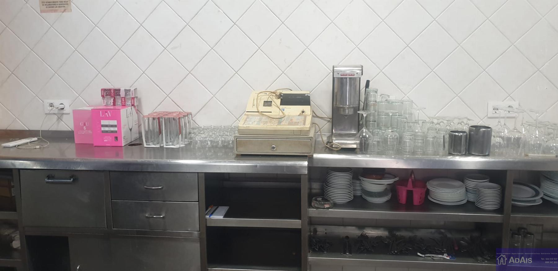 For rent of commercial in Almoines