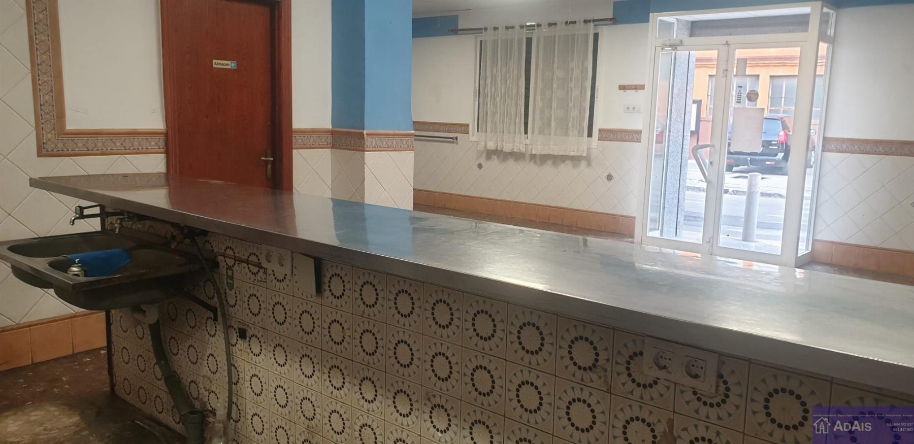 For rent of commercial in Almoines