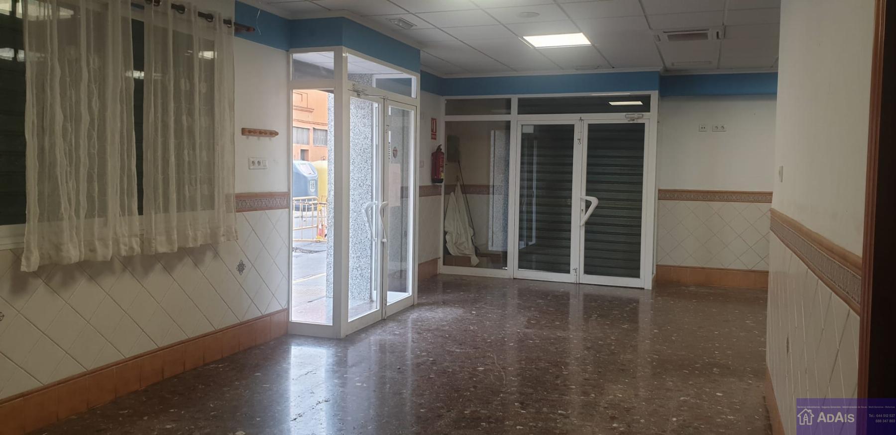 For rent of commercial in Almoines