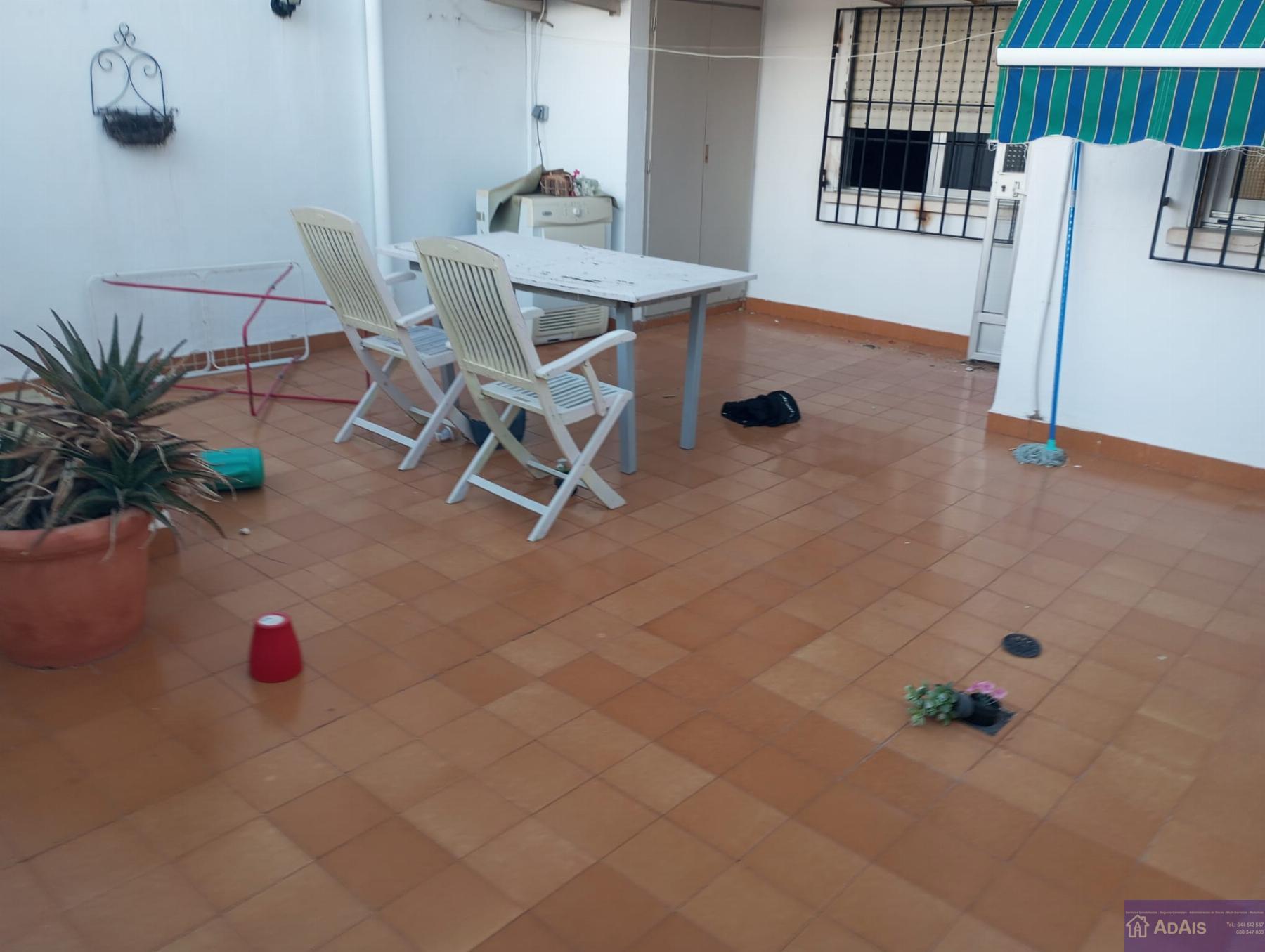 For sale of flat in Piles