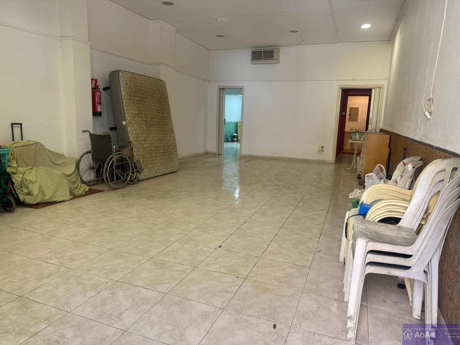 For sale of commercial in Gandia