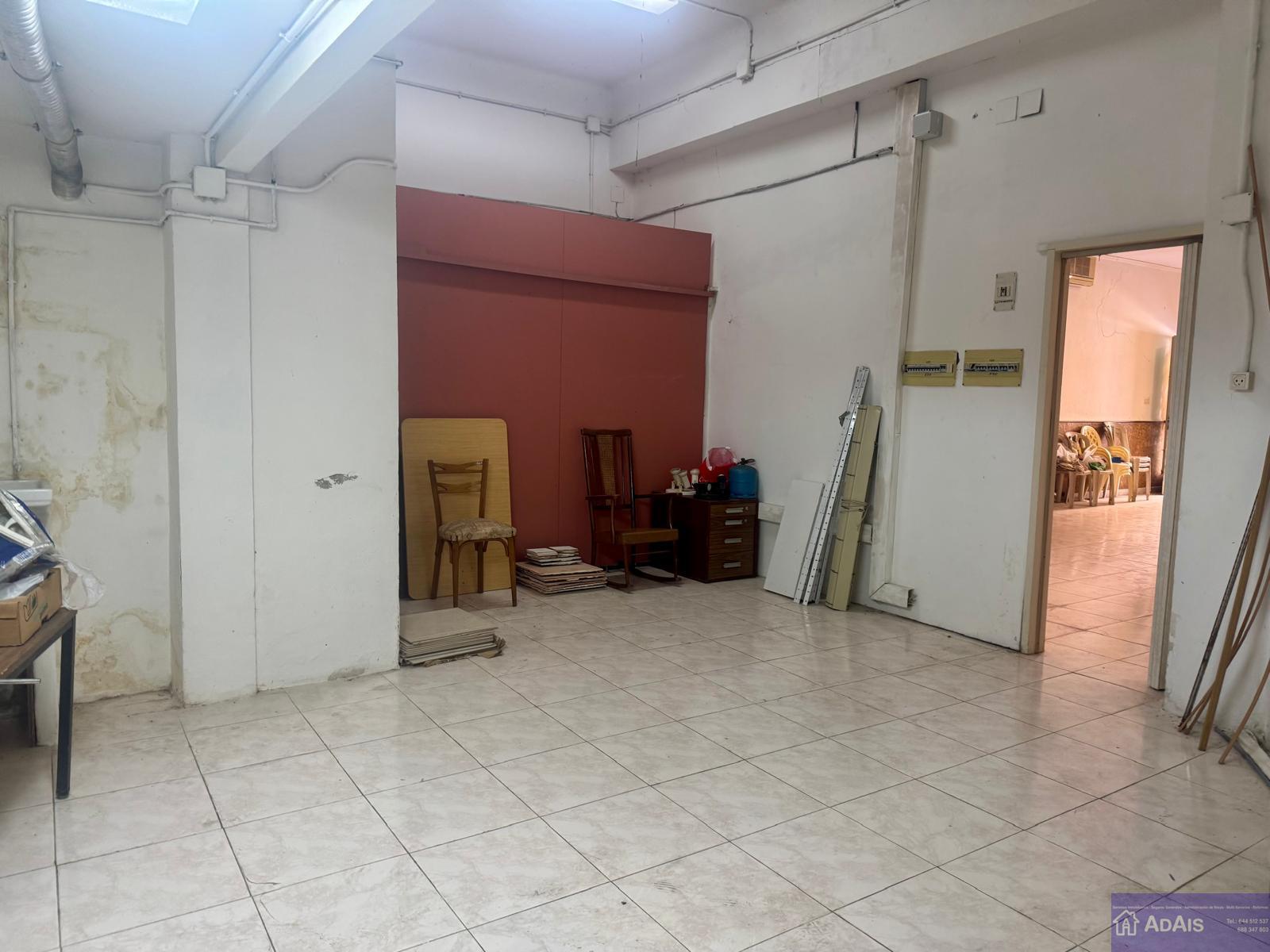 For sale of commercial in Gandia