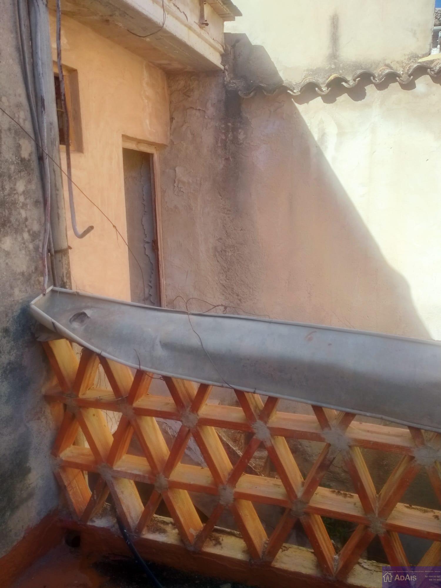 For sale of house in Beniarjó