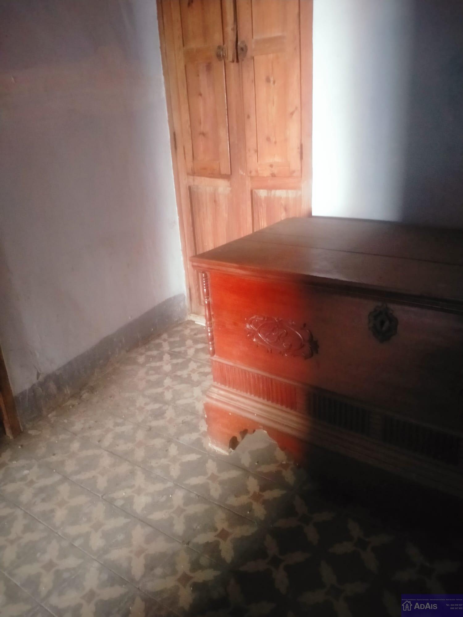 For sale of house in Beniarjó