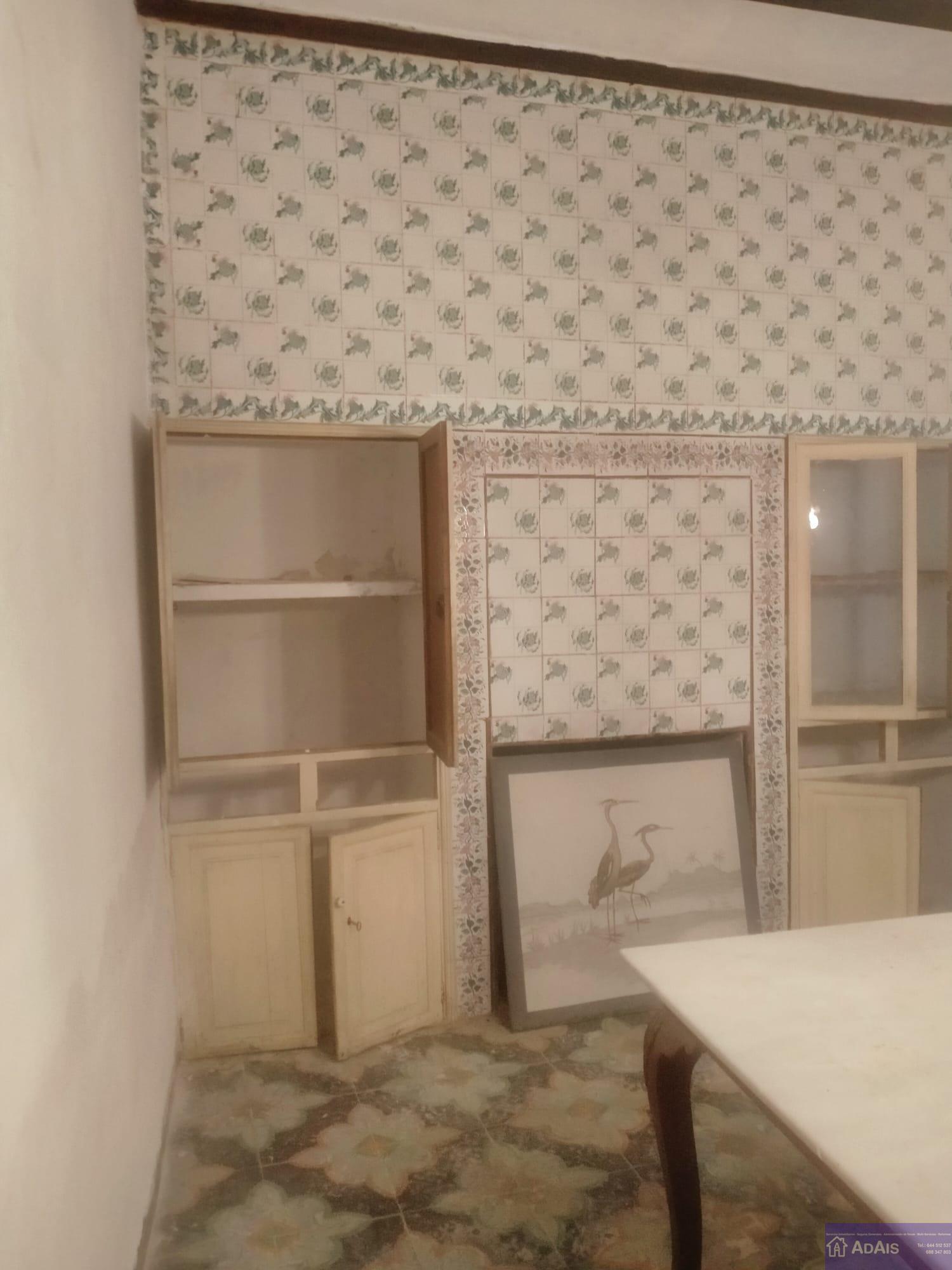 For sale of house in Beniarjó