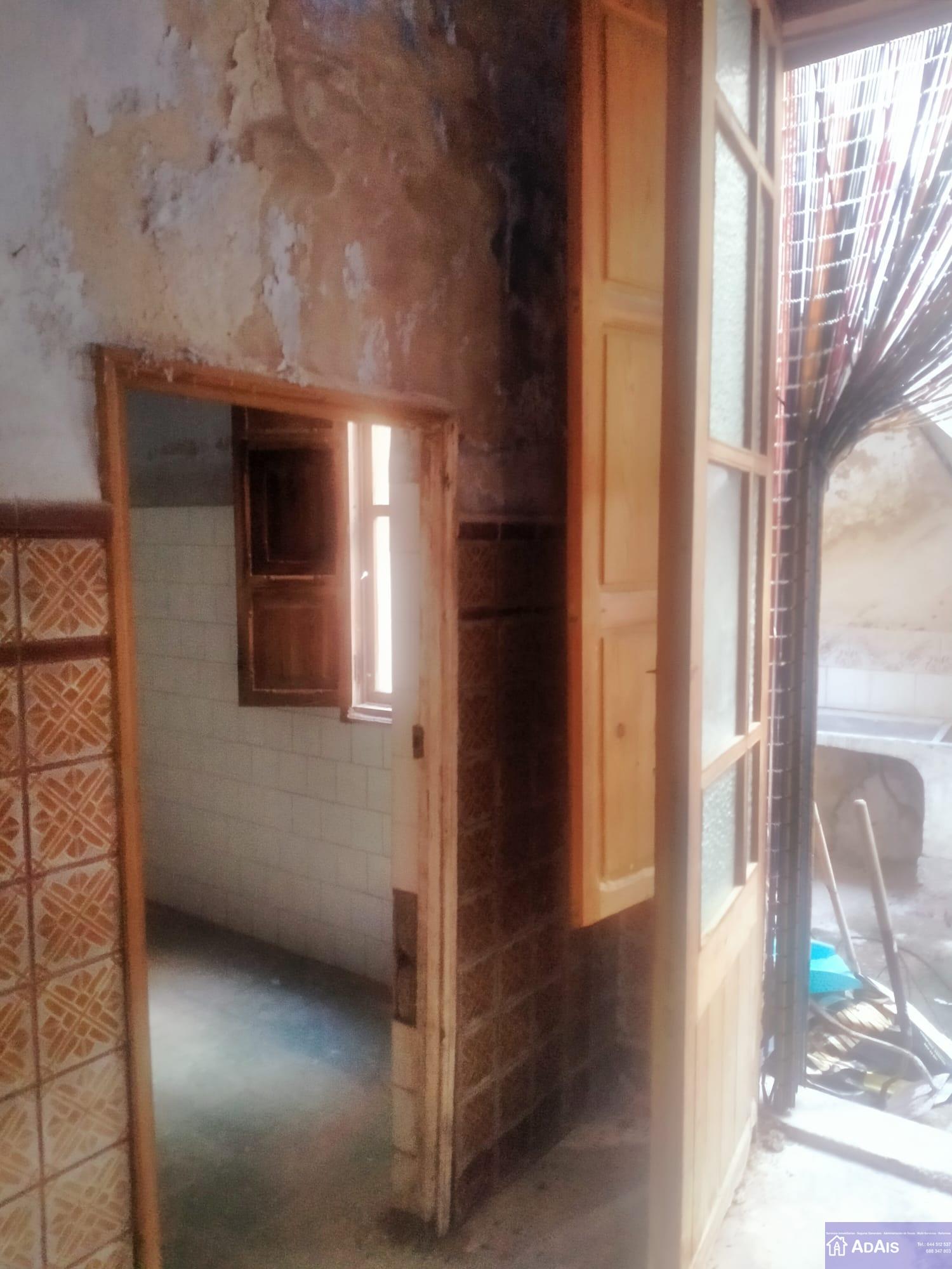 For sale of house in Beniarjó