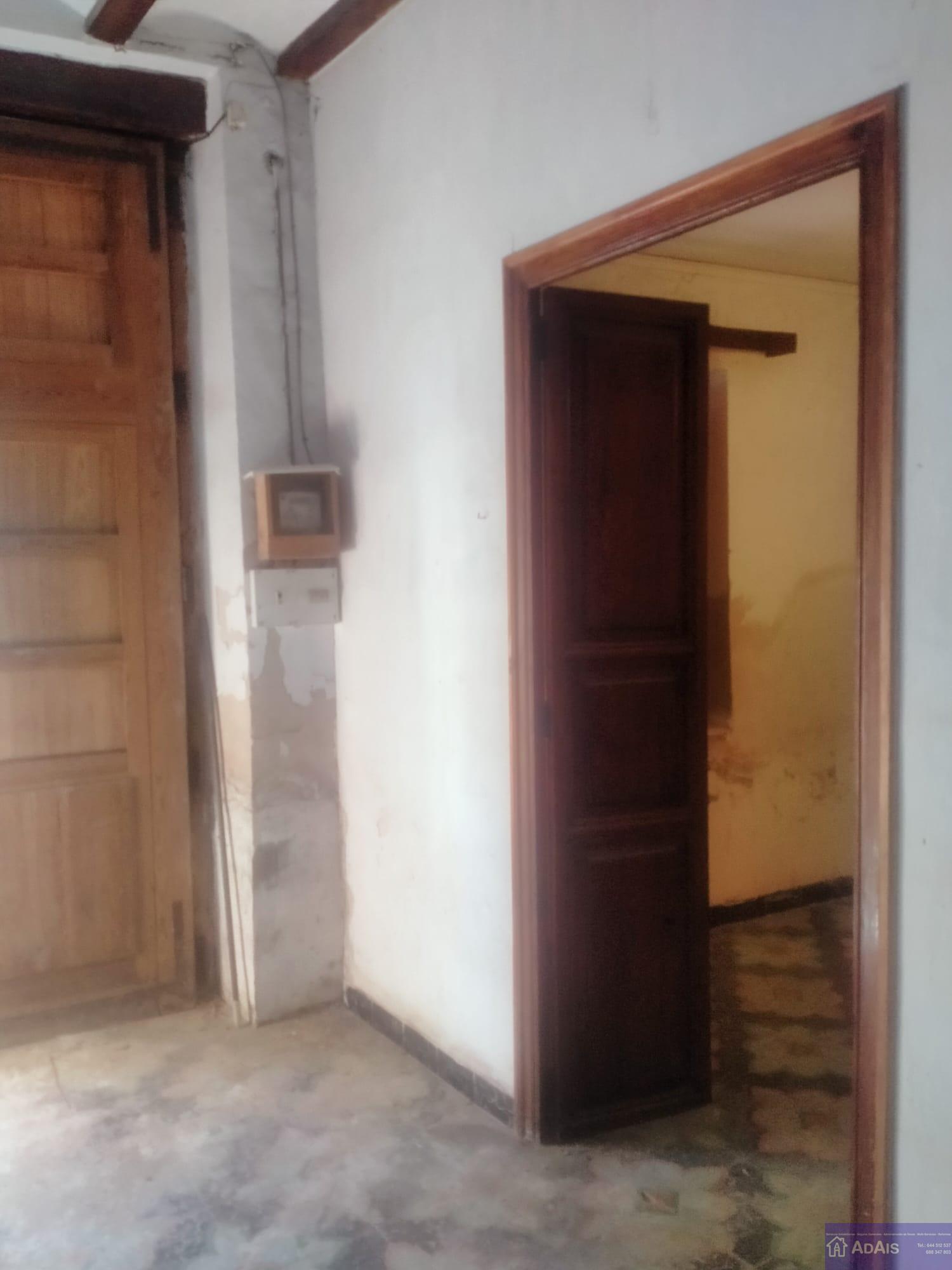 For sale of house in Beniarjó