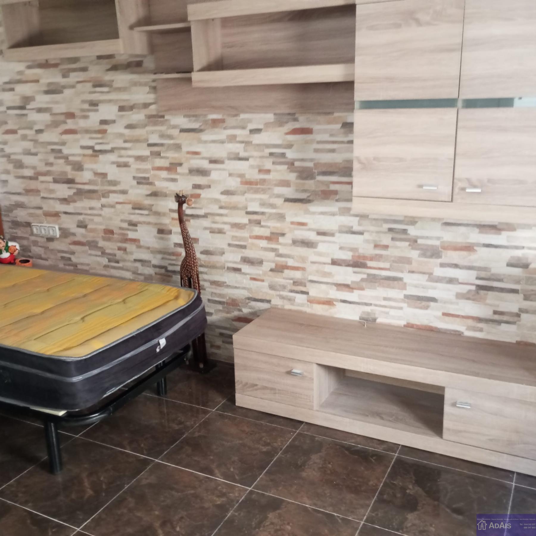 For rent of room in Gandia
