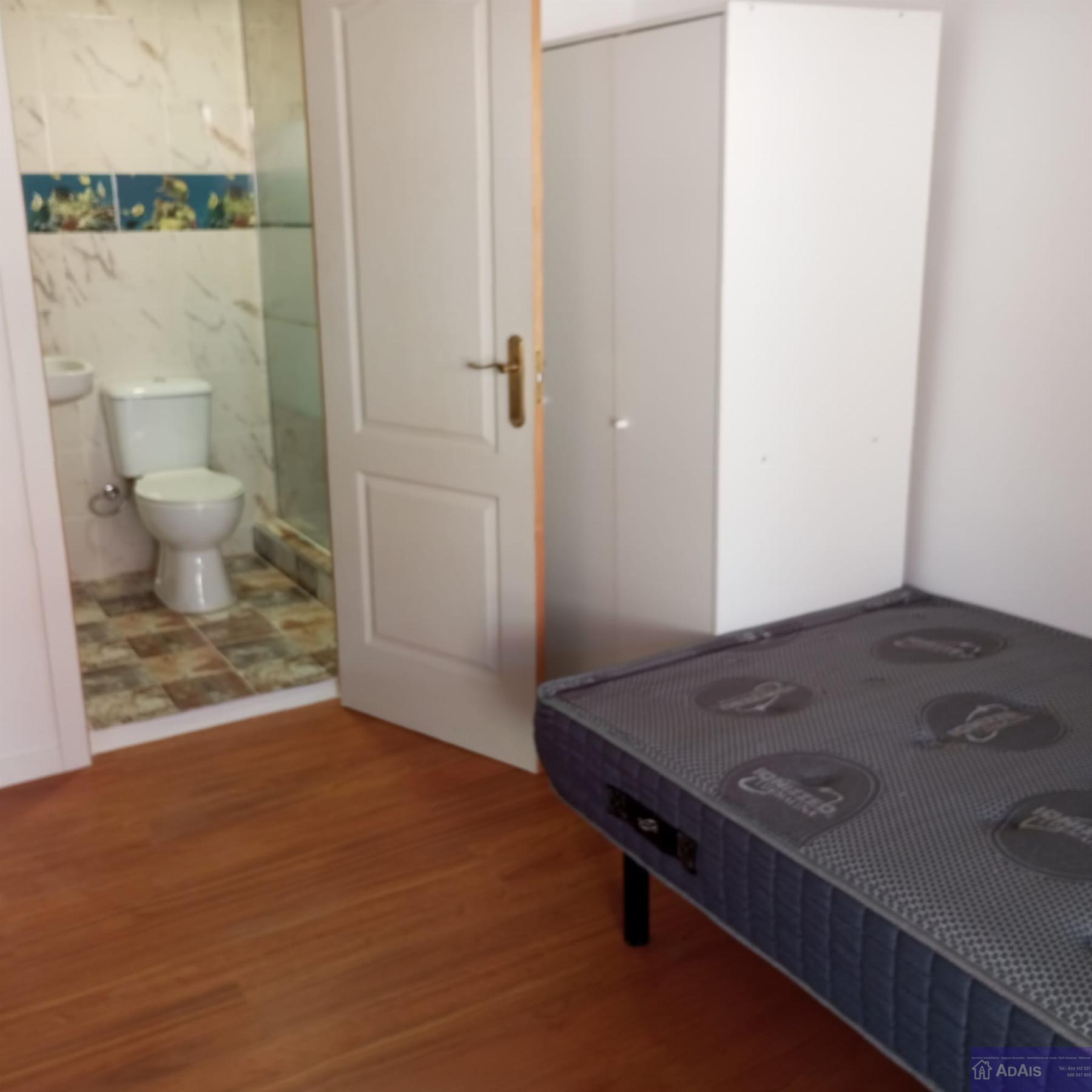 For rent of room in Gandia