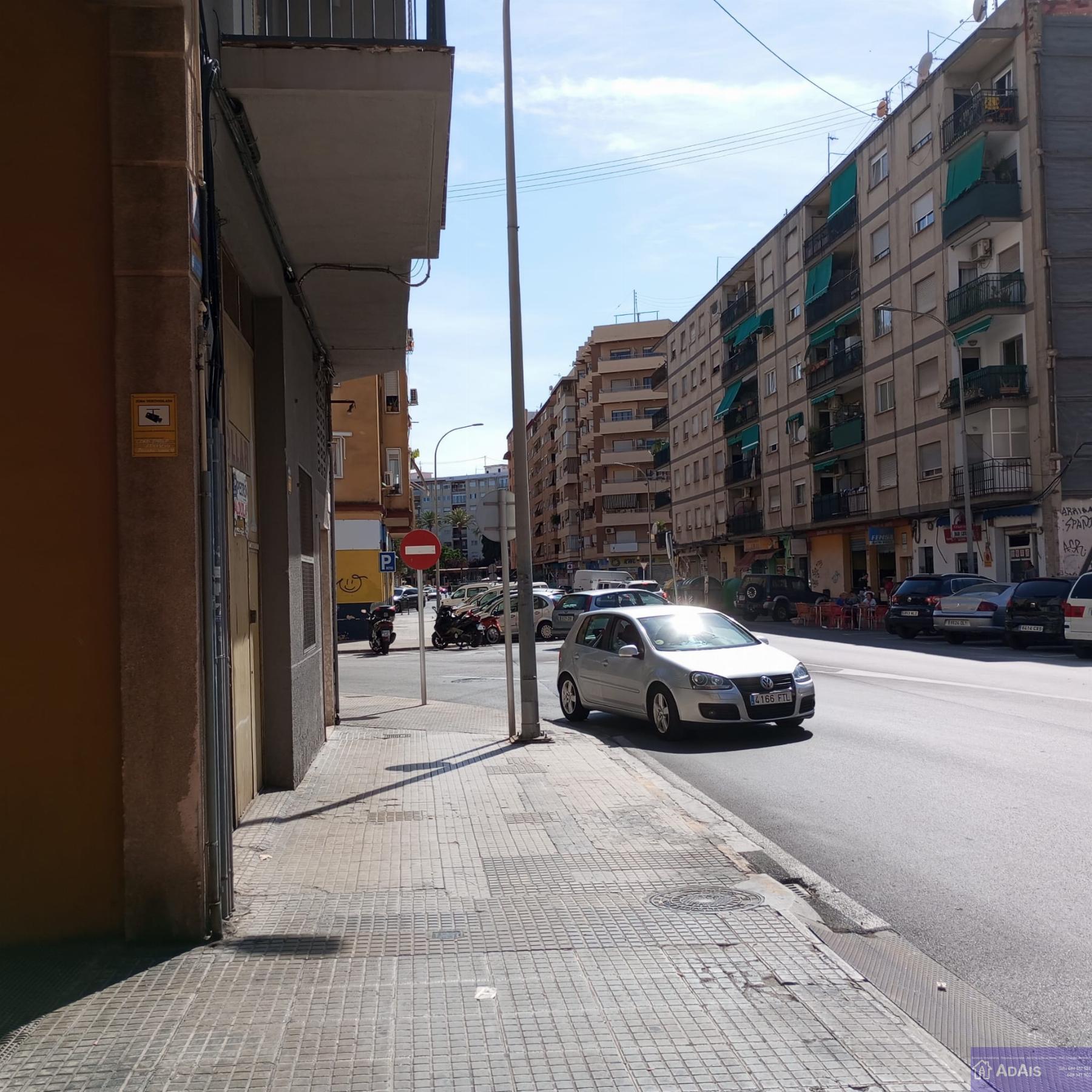 For sale of flat in Algemesí