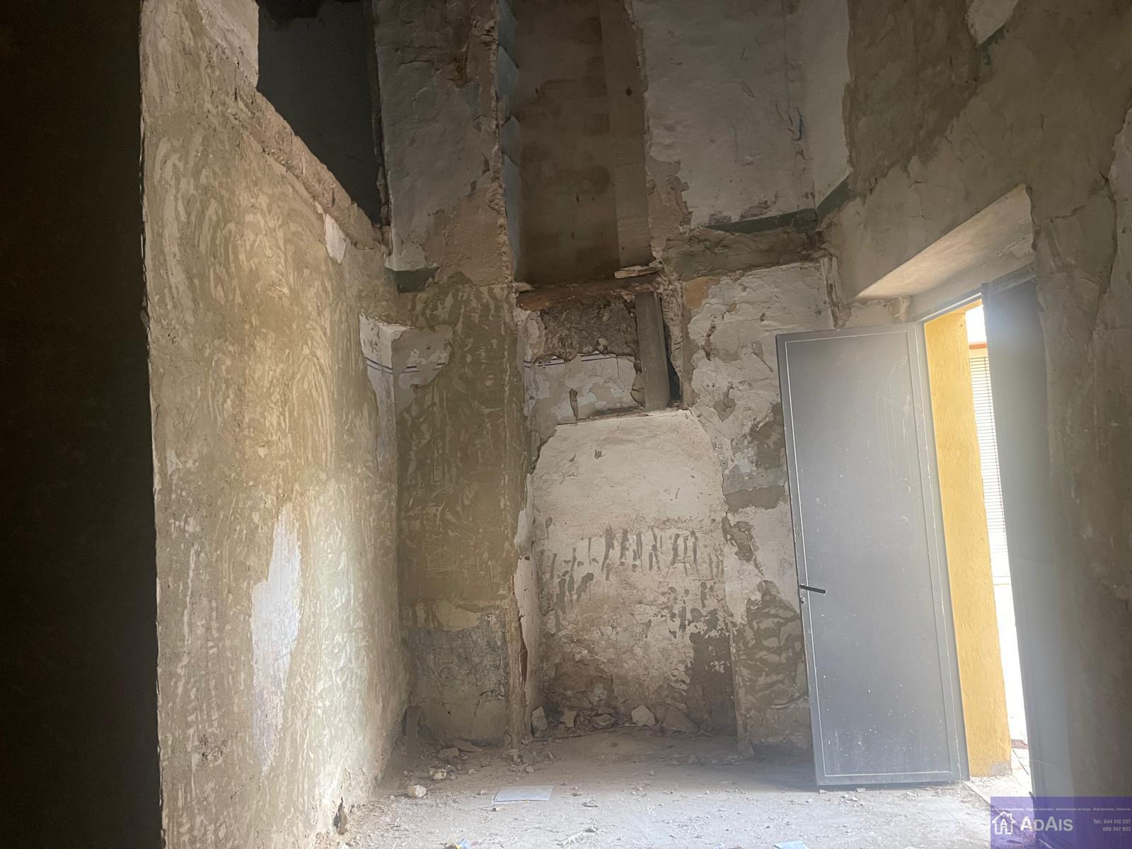 For sale of house in Ontinyent