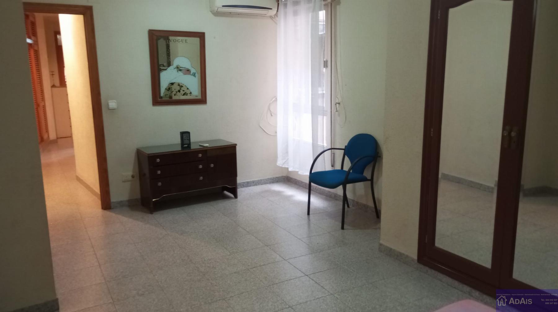 For sale of flat in Villalonga