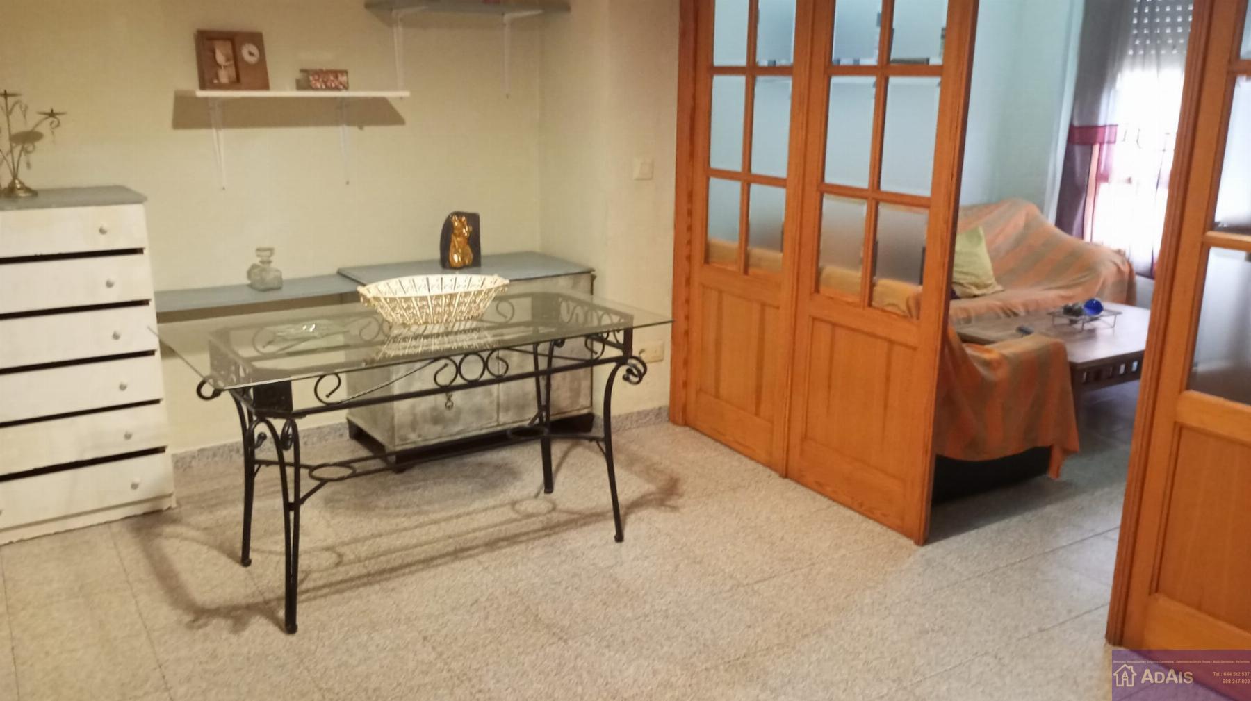 For sale of flat in Villalonga