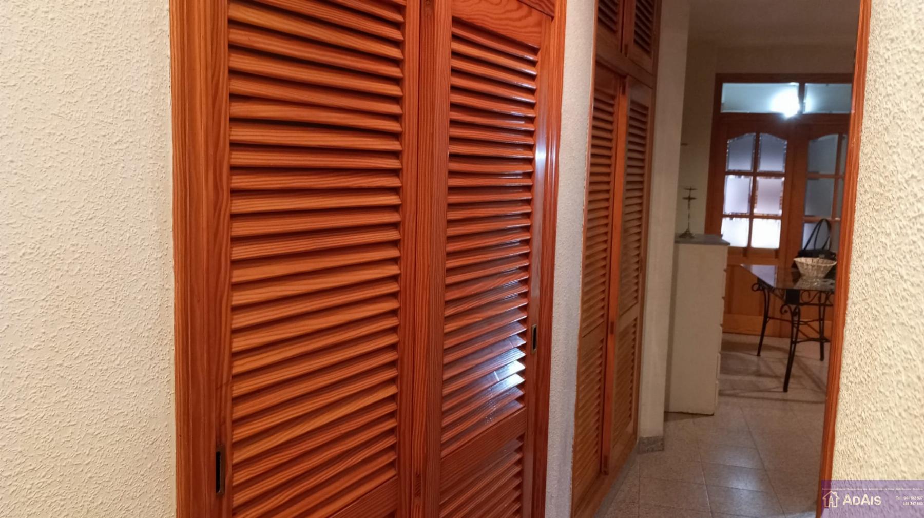For sale of flat in Villalonga