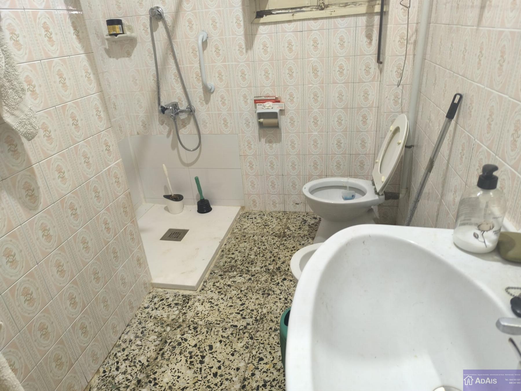 For sale of chalet in Gandia