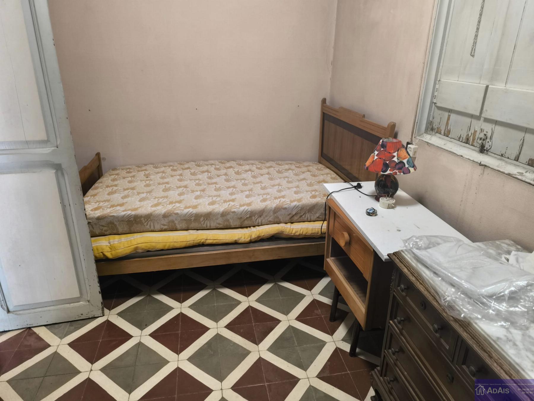 For sale of chalet in Gandia