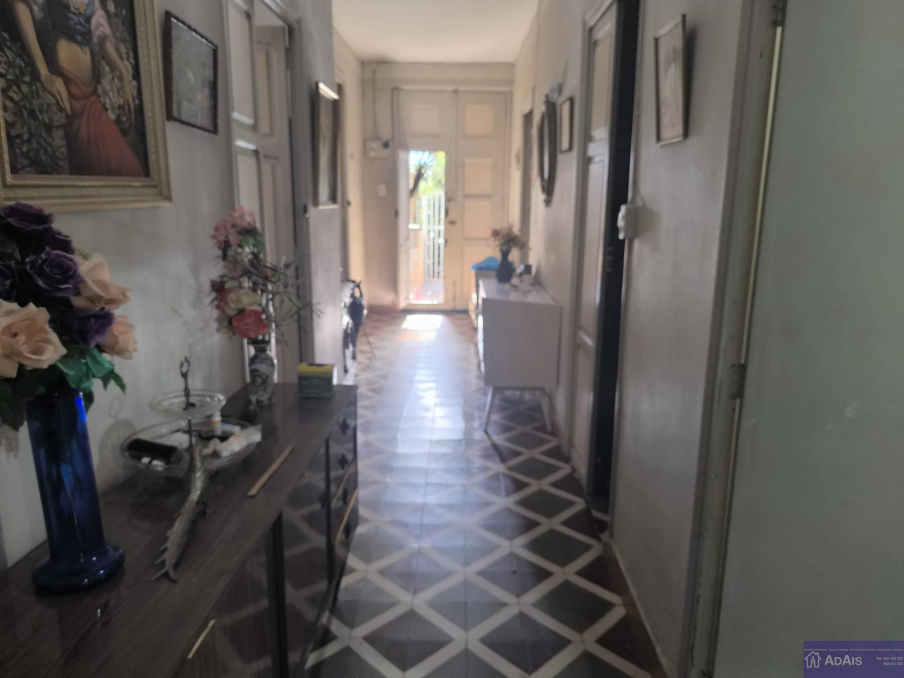 For sale of chalet in Gandia