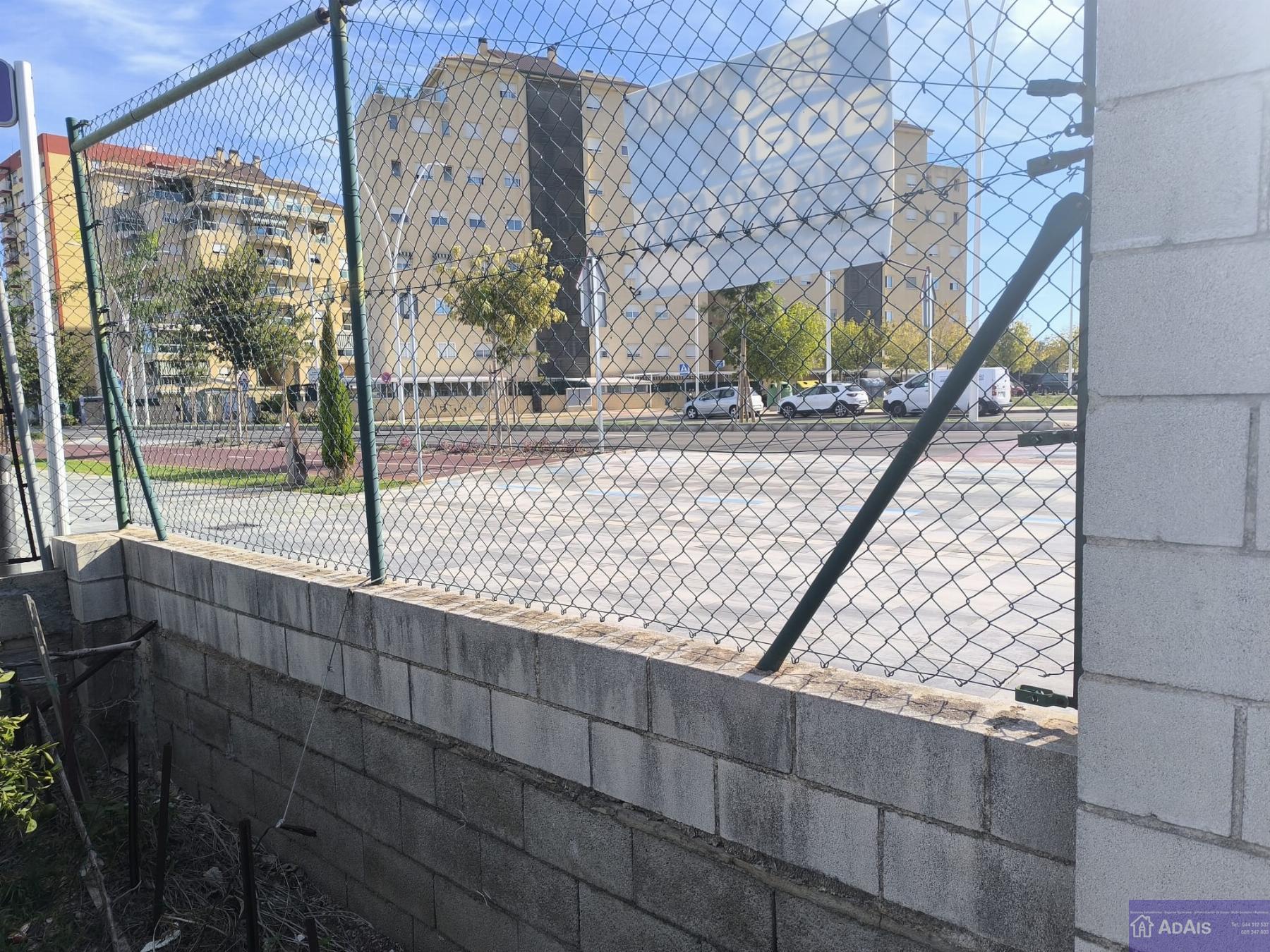 For sale of chalet in Gandia