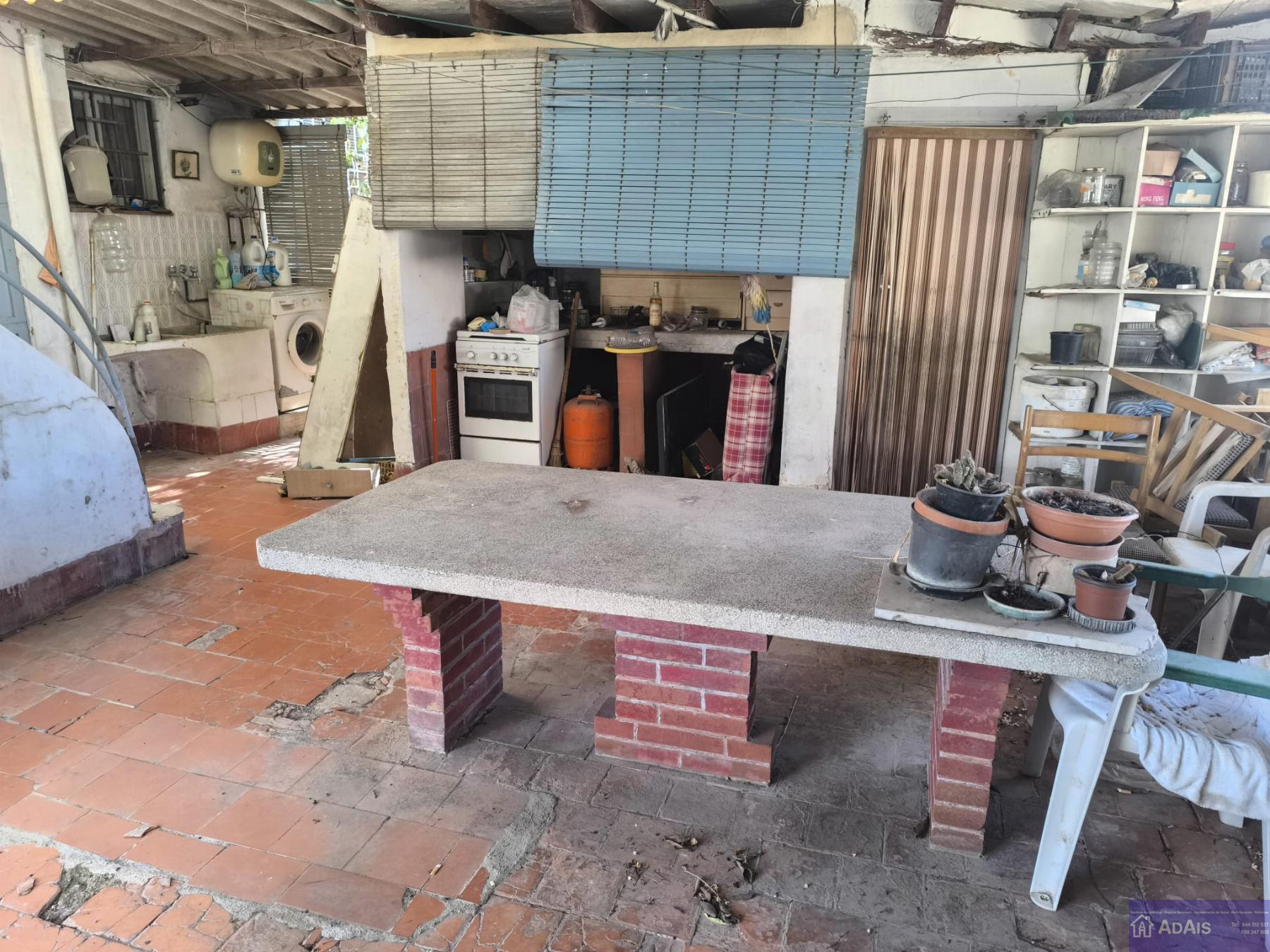 For sale of chalet in Gandia