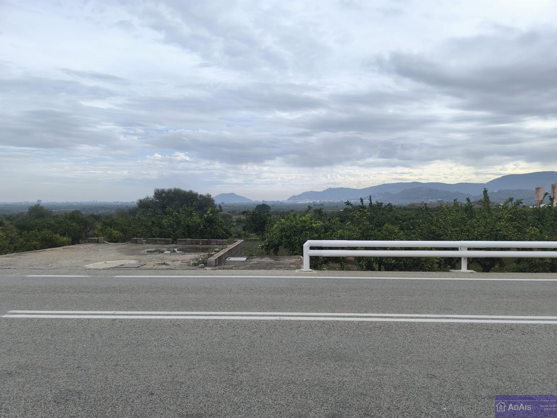 For sale of land in Ador