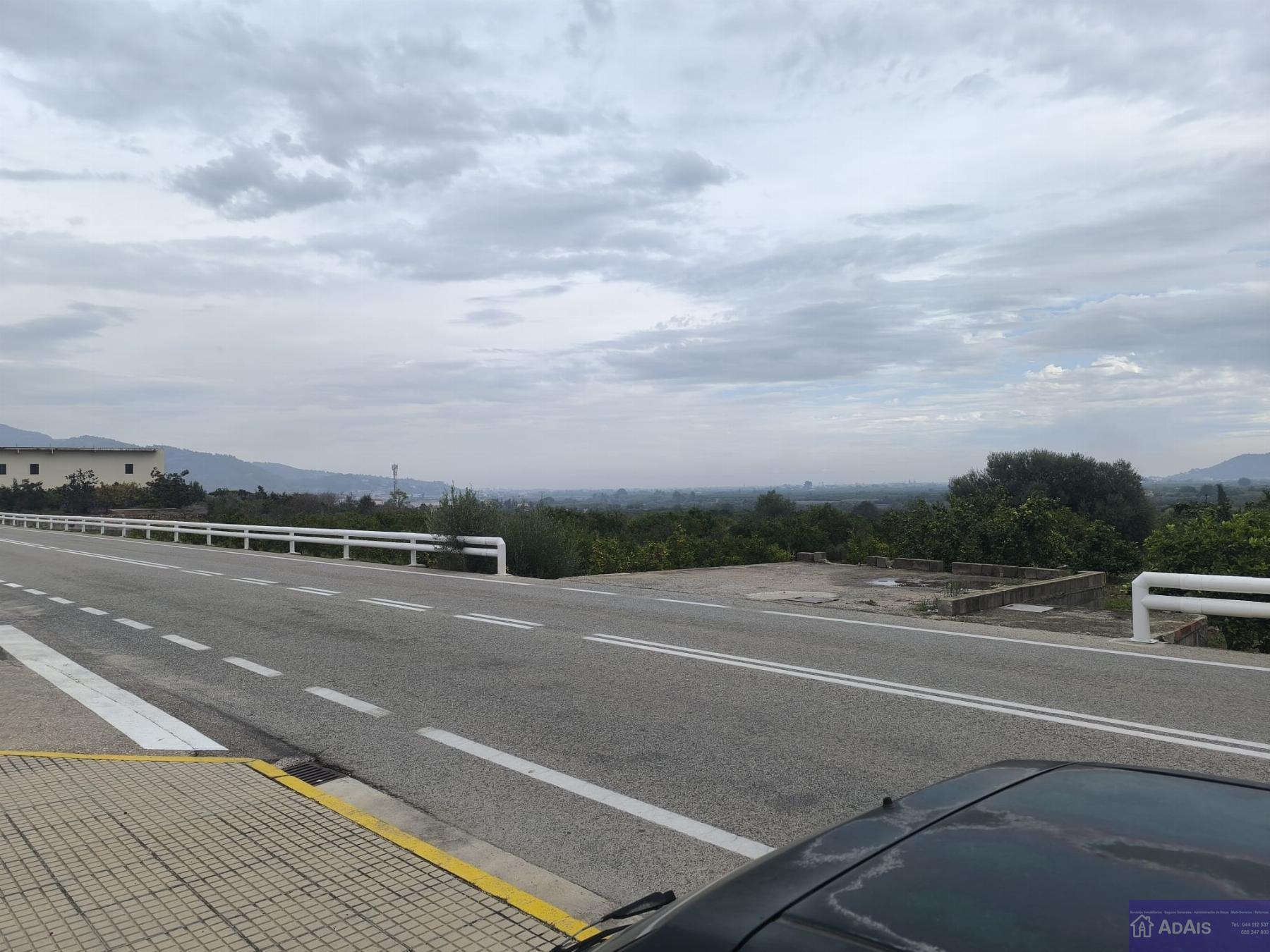 For sale of land in Ador