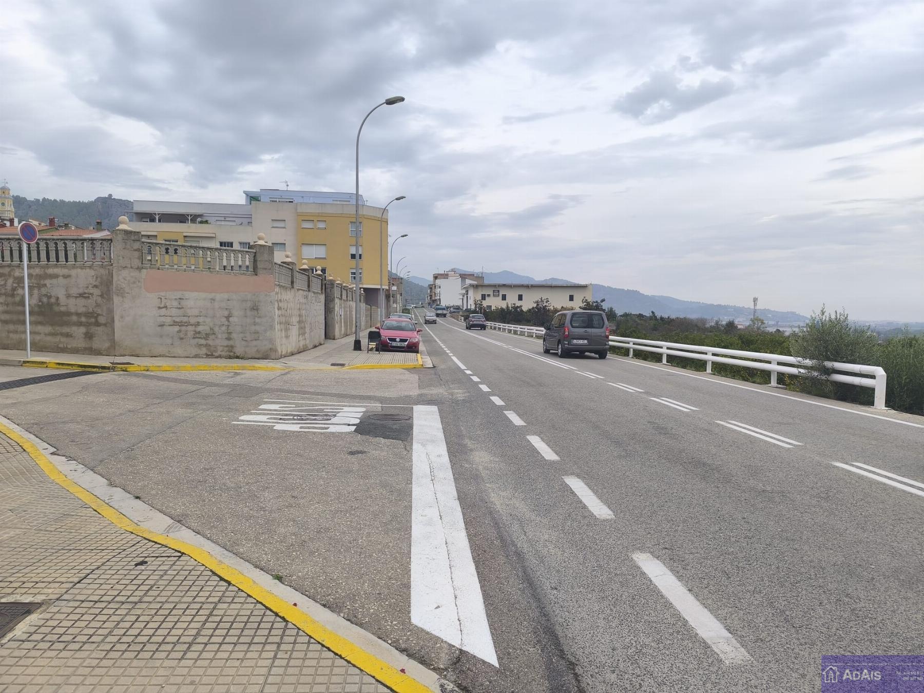 Venta de terreno en Ador