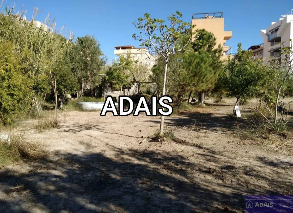For sale of land in Daimús