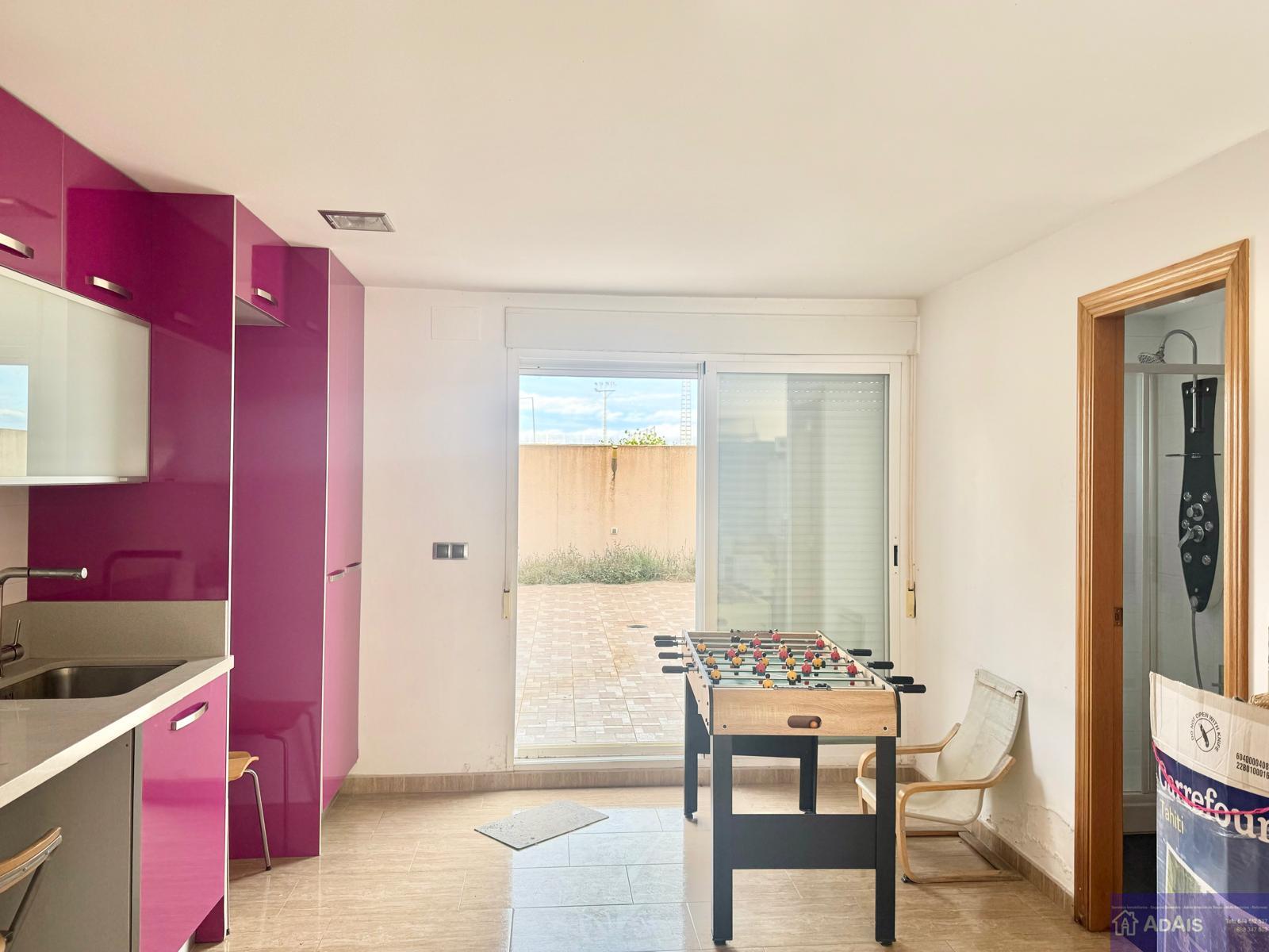 For sale of chalet in Piles