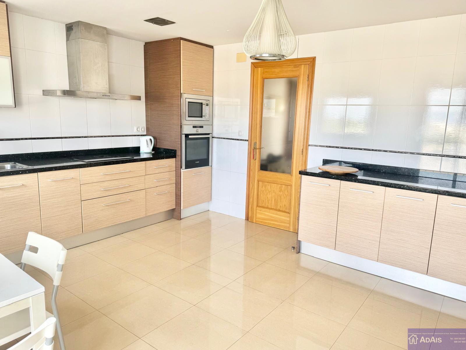 For sale of chalet in Piles