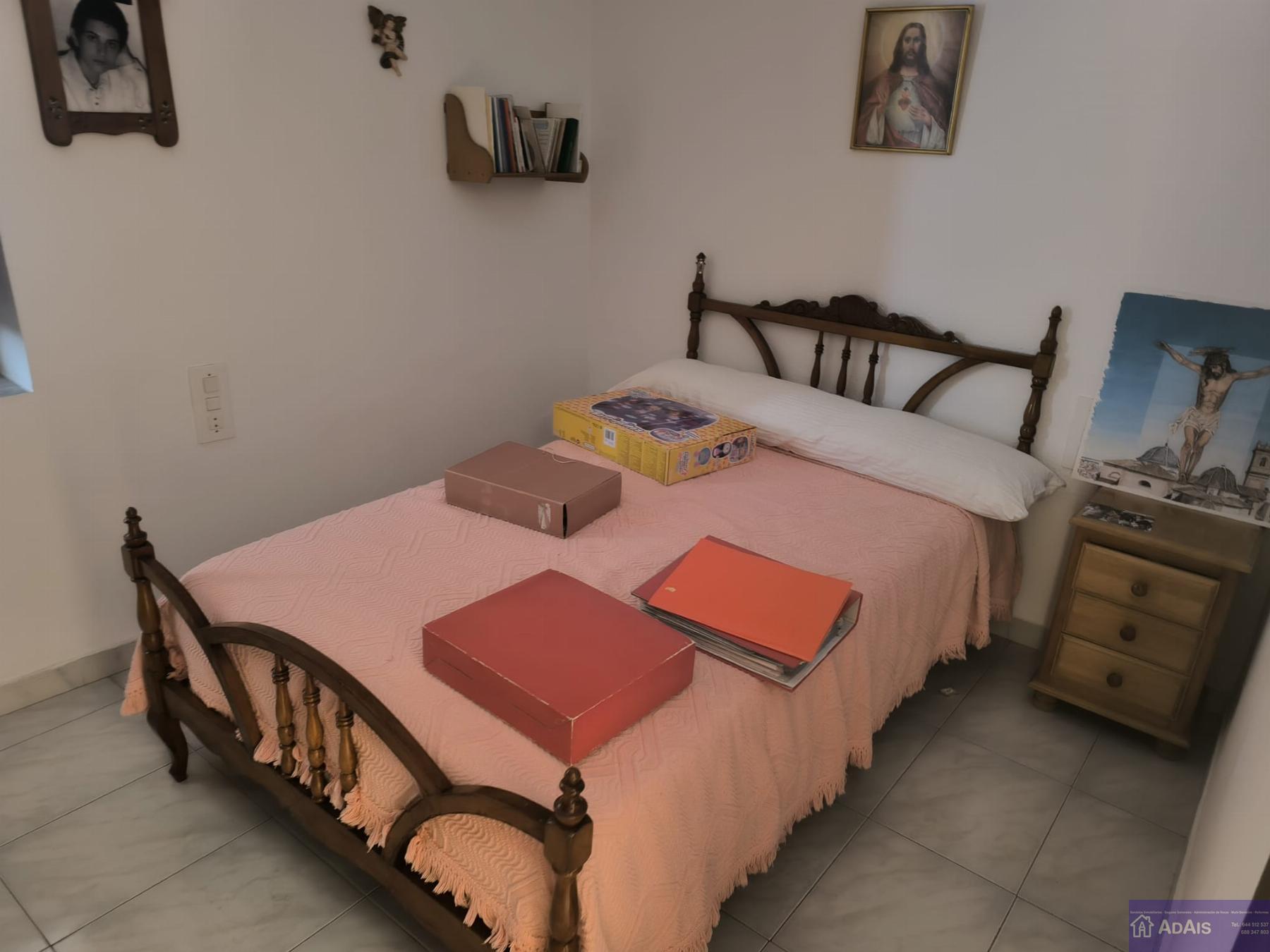 For sale of house in Oliva