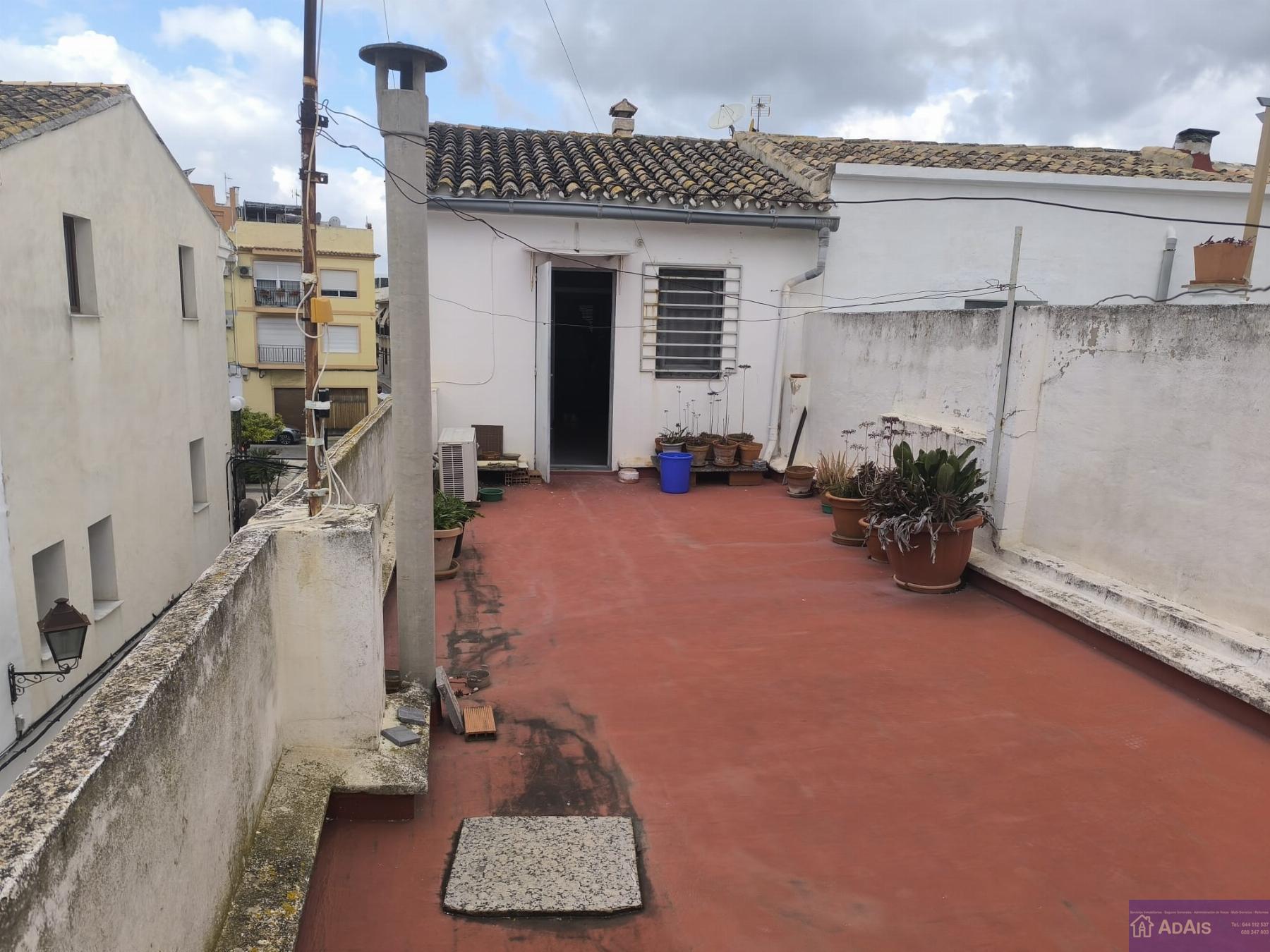 For sale of house in Oliva