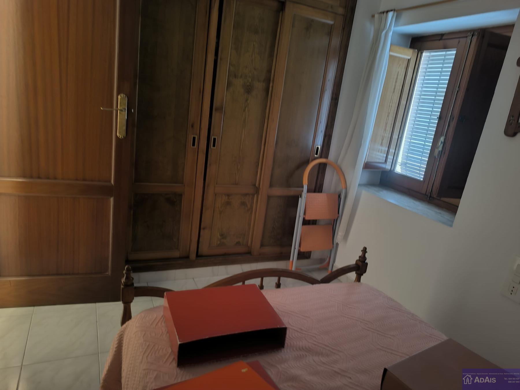 For sale of house in Oliva