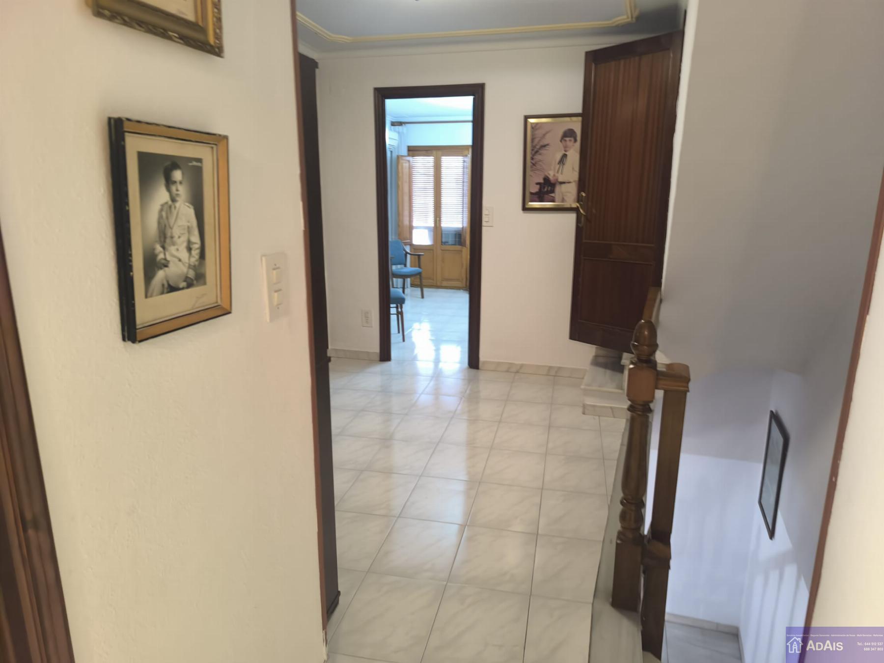 For sale of house in Oliva