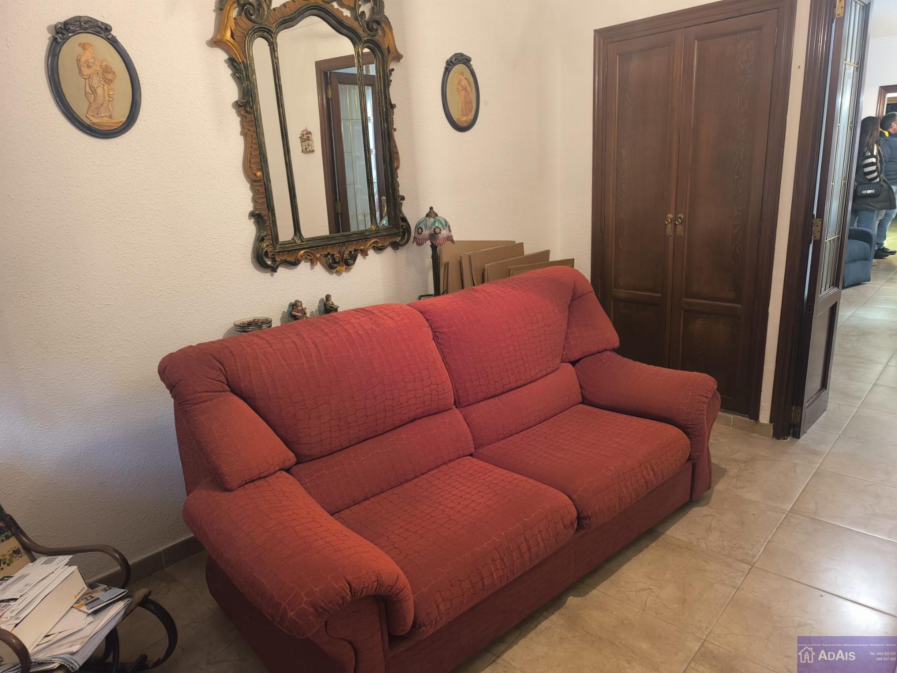 For sale of house in Oliva