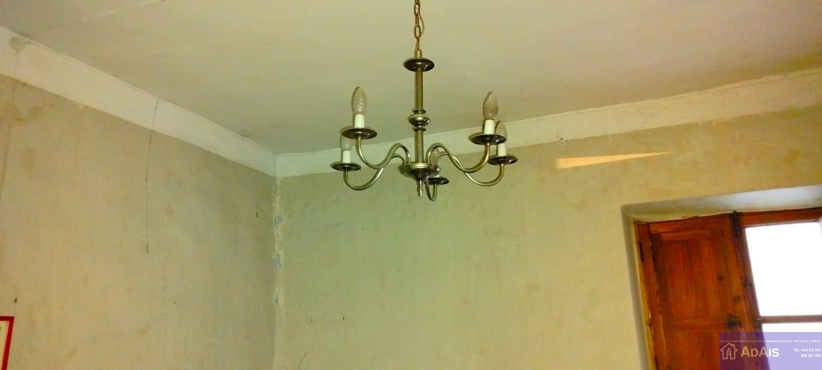For sale of house in Benigánim