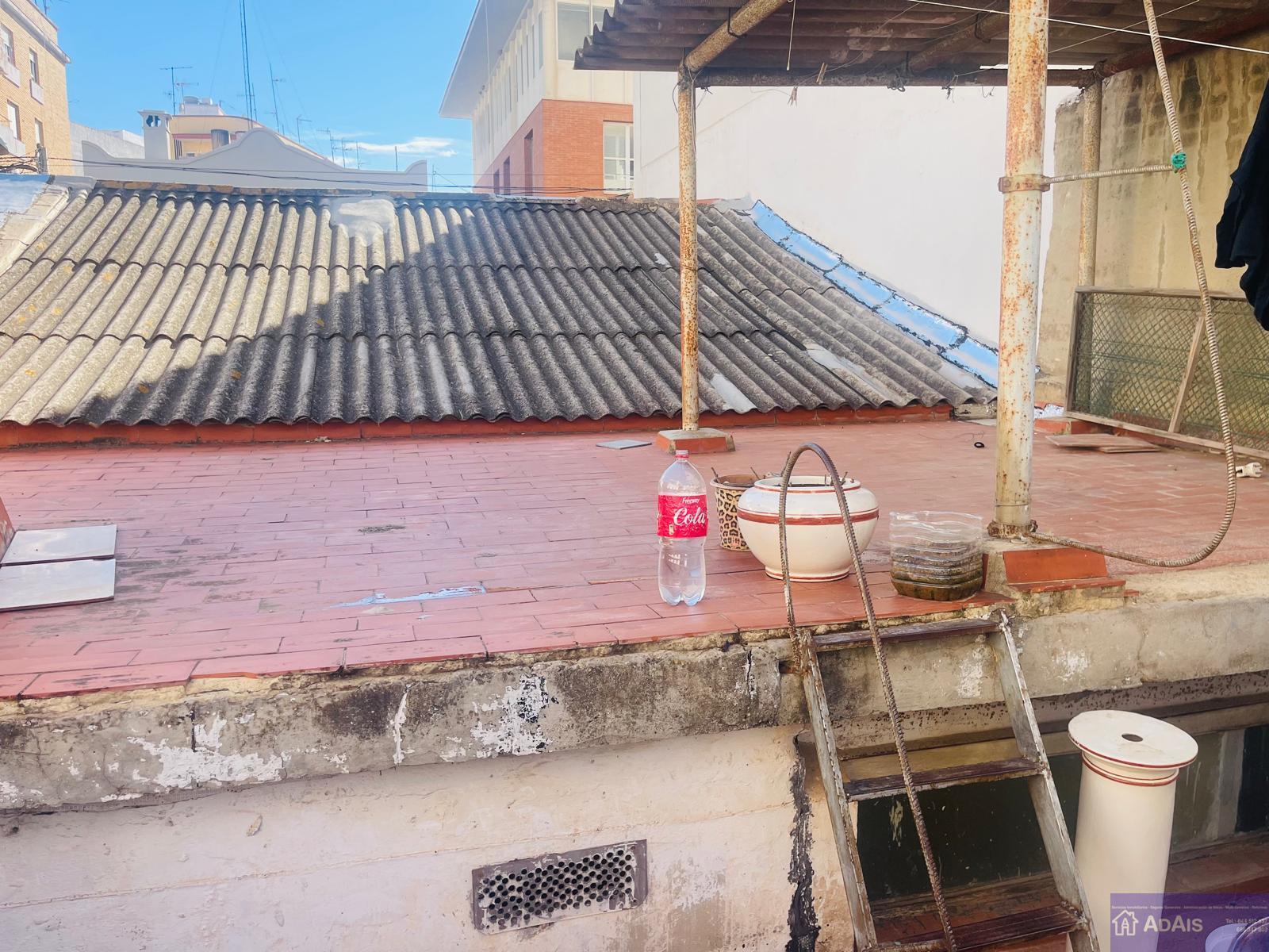 Venta de casa en Oliva