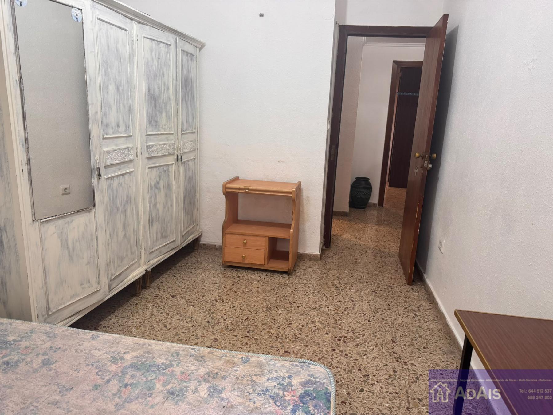 For sale of flat in Gandia
