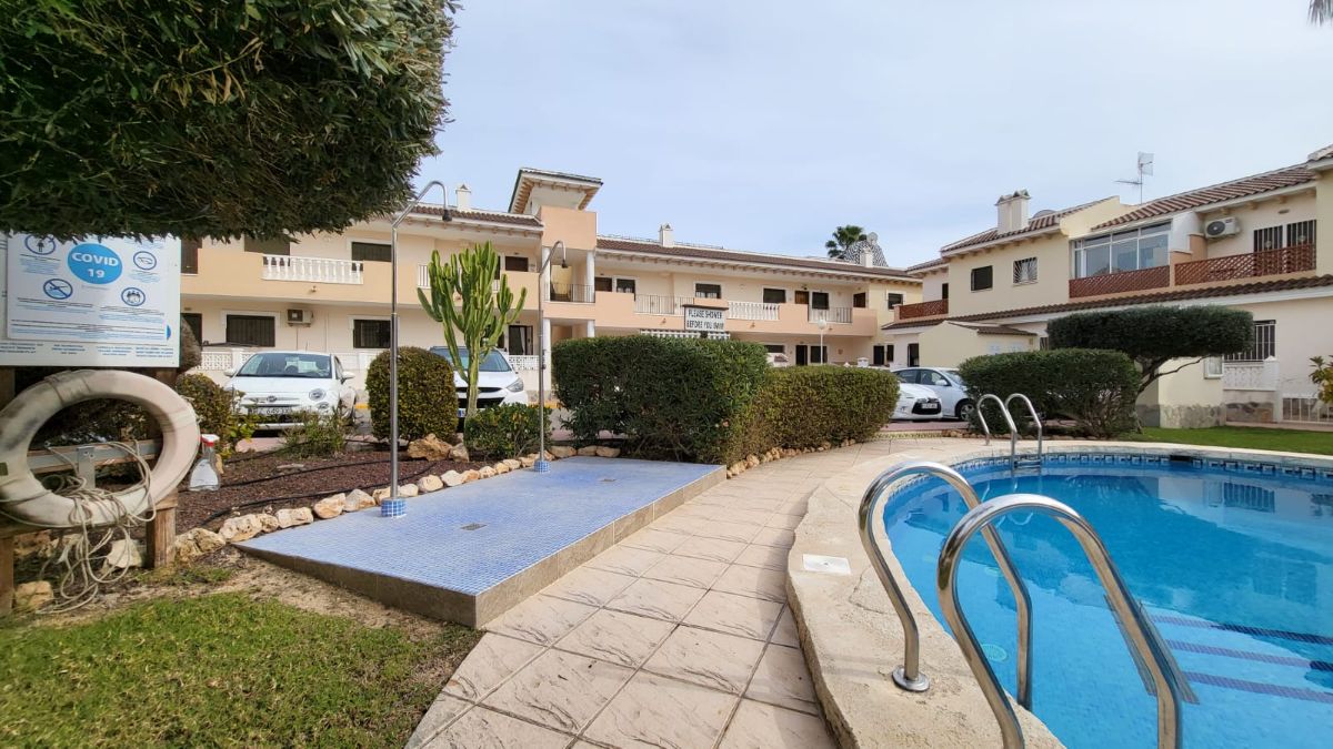 For sale of bungalow in Torrevieja