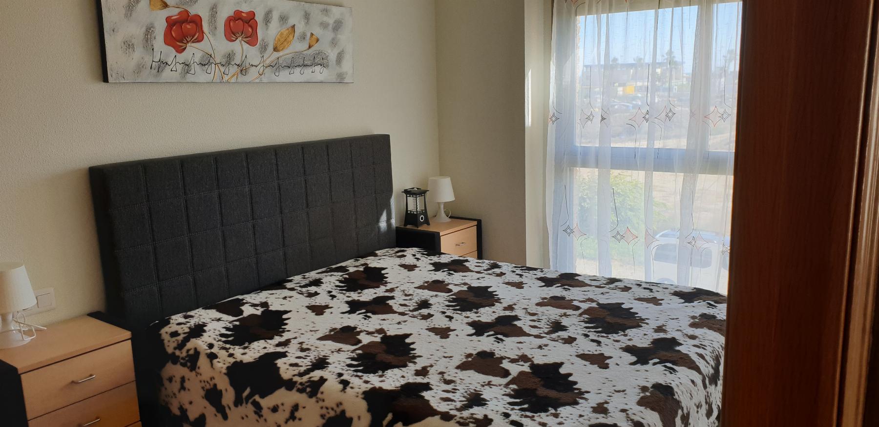 For sale of apartment in Guardamar del Segura