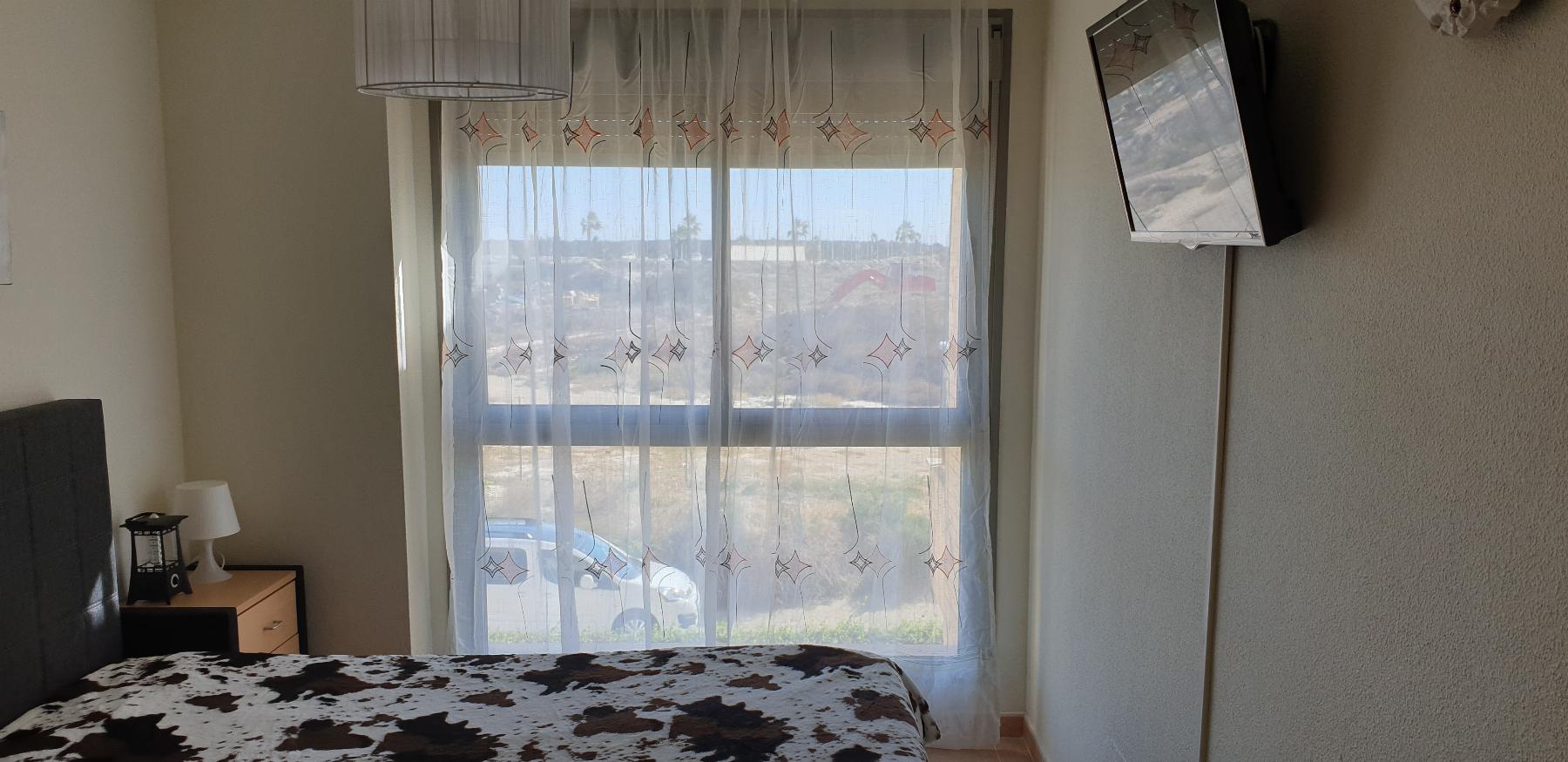 For sale of apartment in Guardamar del Segura
