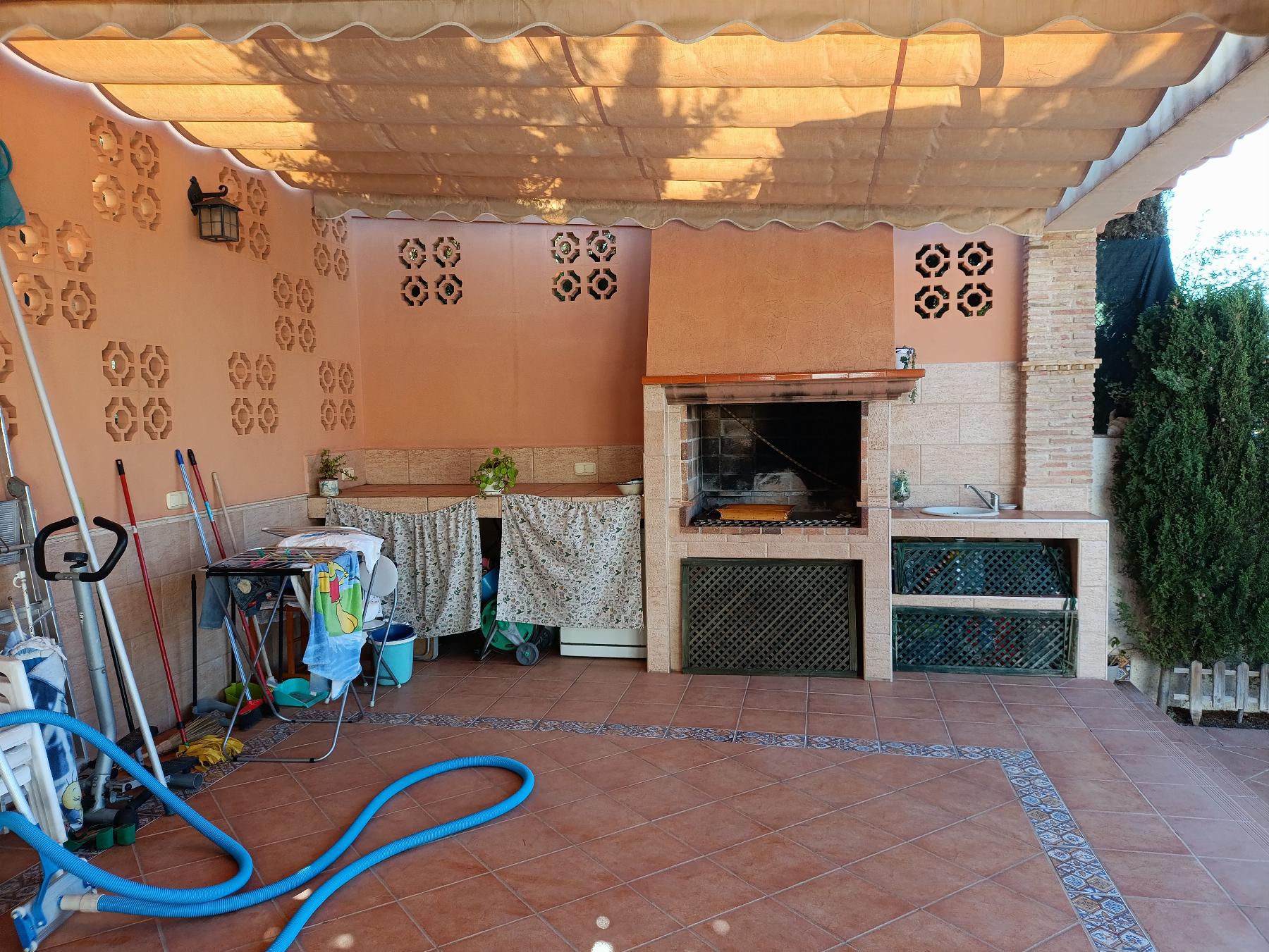 For sale of chalet in Torrevieja