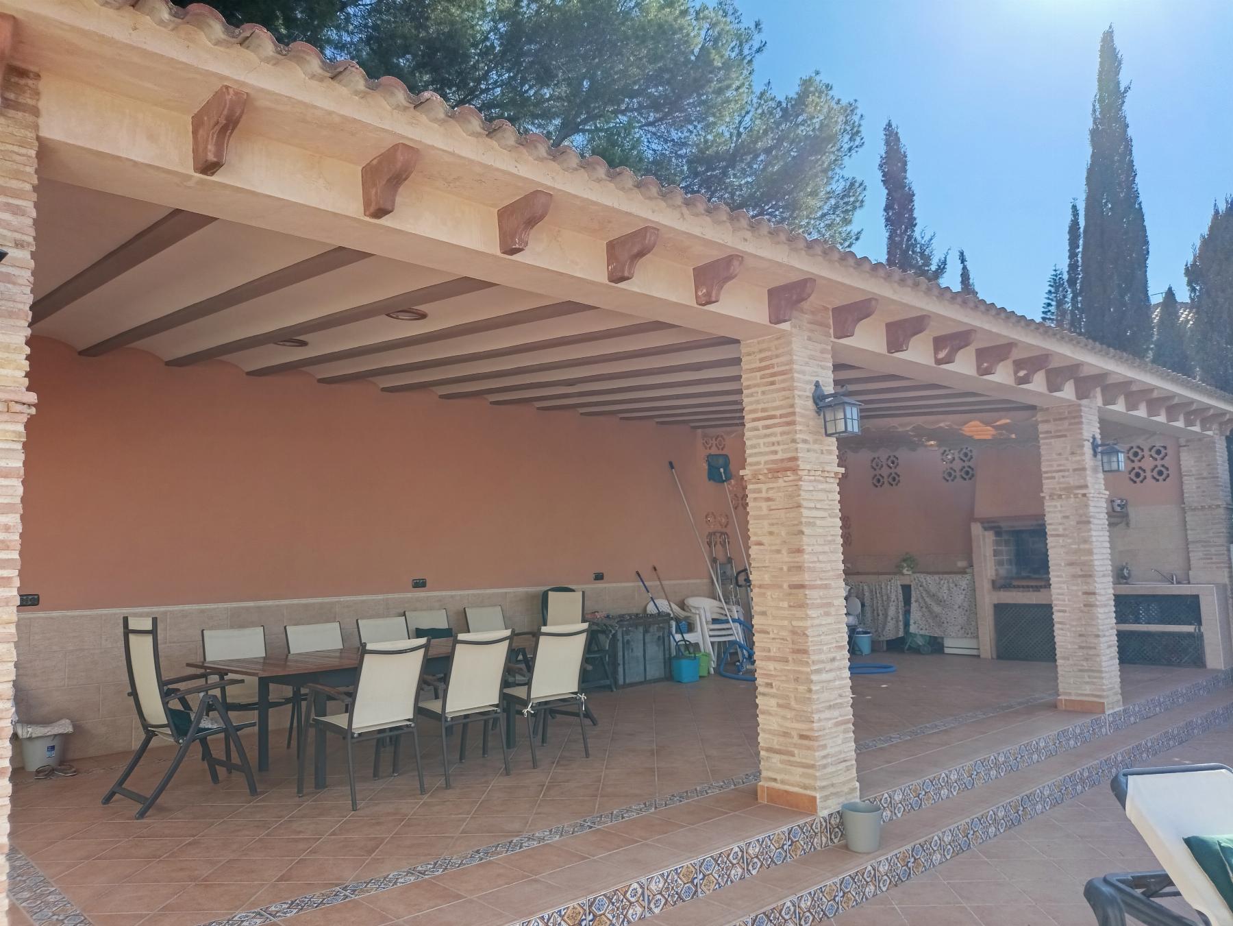 For sale of chalet in Torrevieja