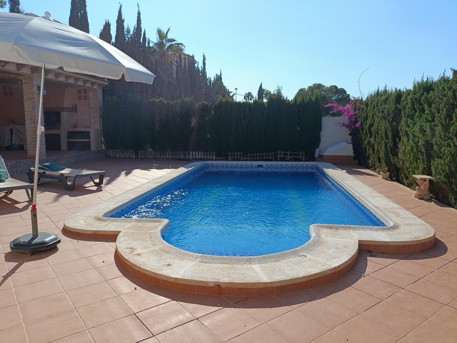 For sale of chalet in Torrevieja