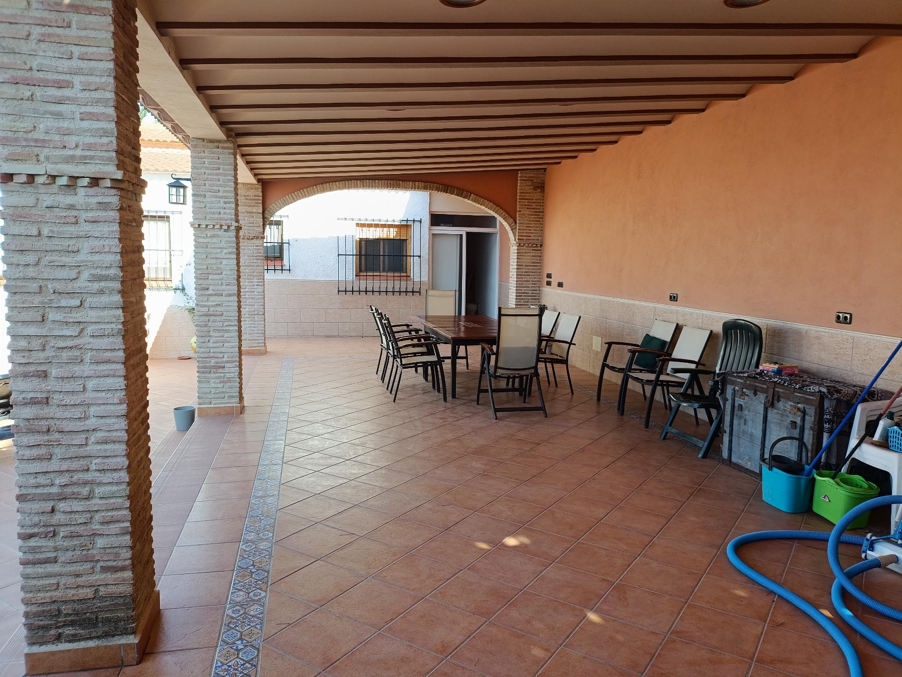 For sale of chalet in Torrevieja
