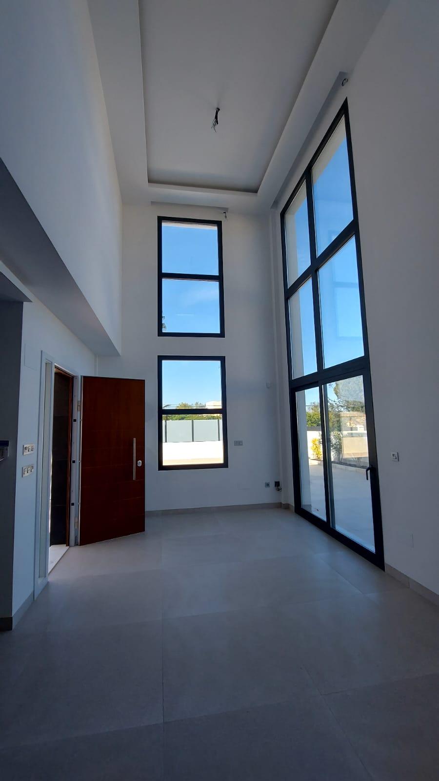 For sale of chalet in Torrevieja