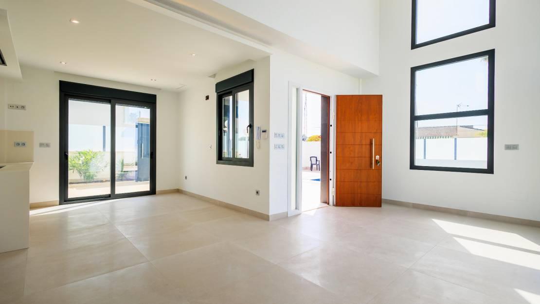For sale of chalet in Torrevieja