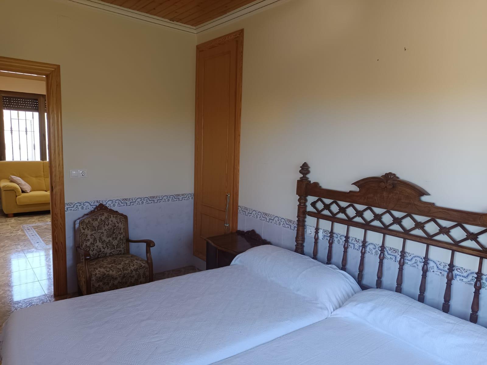 For sale of chalet in Orihuela